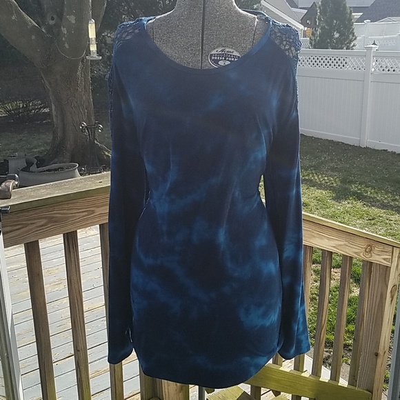 Earth Yoga Tops - Earth Yoga Dark Blue Tie Dye and Lace Tunic XXL